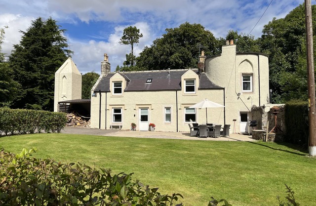 Craig Cottage.beautiful wildlife filled historic country cottage