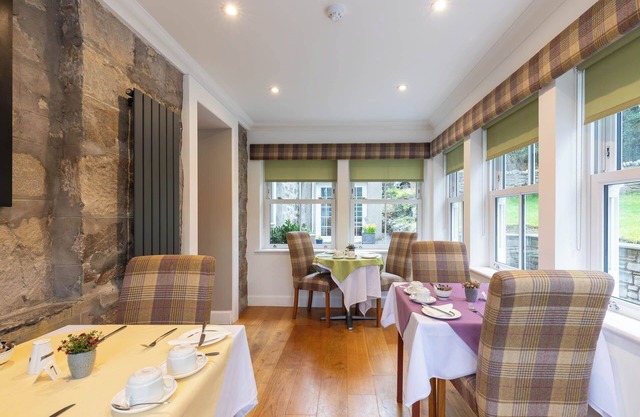 Craigroyston House & Lodge
