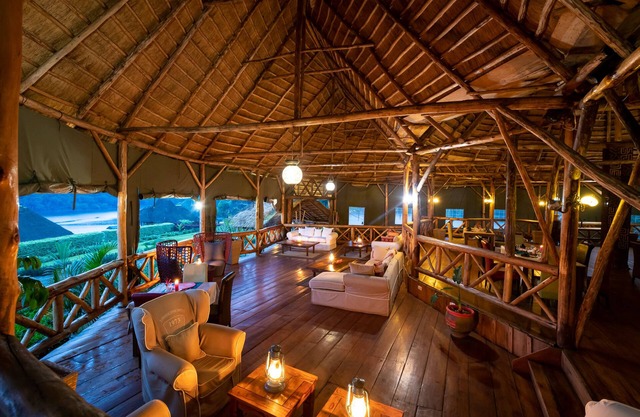 Crater Safari Lodge