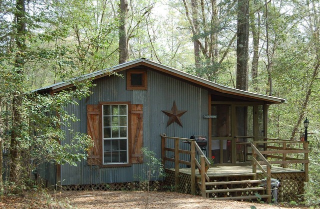 Creek Cabin - A secluded, creekside paradise at Stag Leap Cabins!