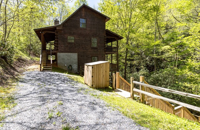 Creekfront Home- Acogedor y privado! Tusquittee- Hayesville NC