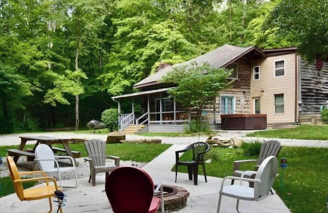 Creekside Cabin
