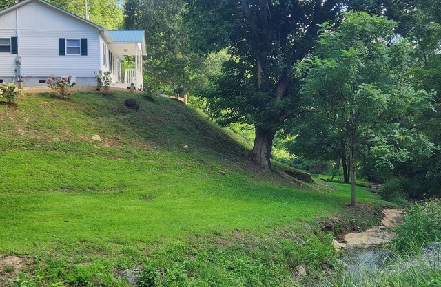 Creekside House-Bakersville NC