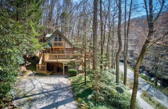 Creeksong Cabin