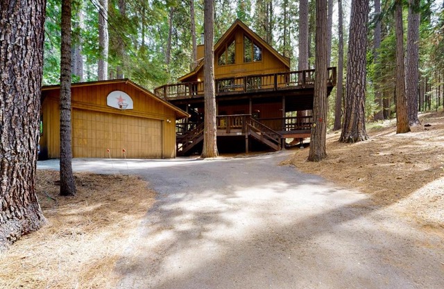 Cresta Cabin