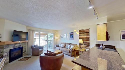 Crestwood 2214 Standard 1 Bedroom