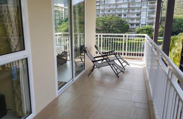 Creys Condo 2 at Pico de Loro Cove