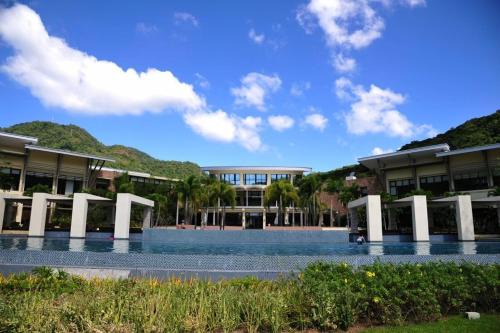 Creys Pico de Loro condo