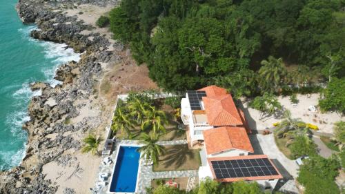 Crimson beach ocean front entire floor villa