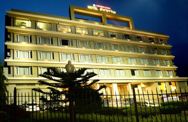 Crimson Park Shripriya Hotel