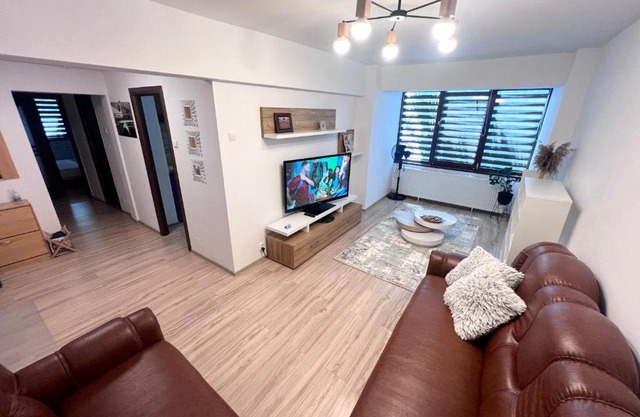 CRISTAL Home Boutique Apartment 1 - Confort, Spatios, Linistit, Zona de interes