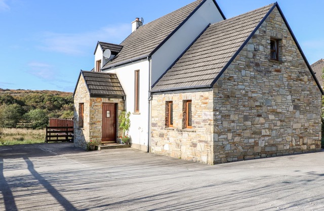CROLLY HOME, pet friendly, with open fire in Crolly, County Donegal