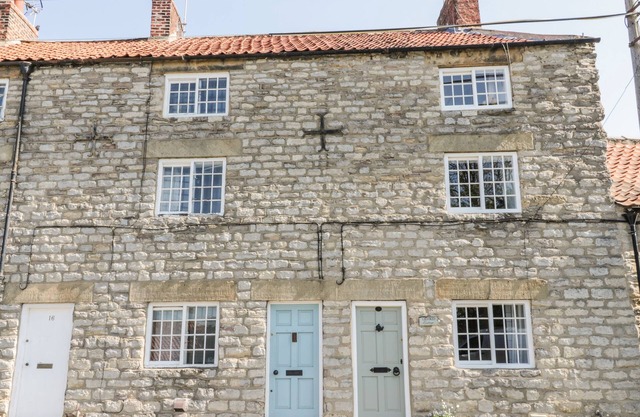 Crooked Cottage, KIRKBYMOORSIDE