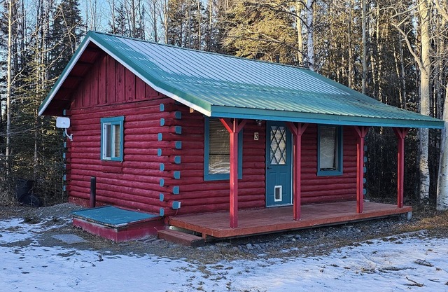Crooked Creek Cabin #3 Close to the Water - Studio