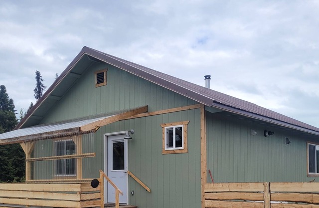 Crooked Creek Cabin in Kasilof