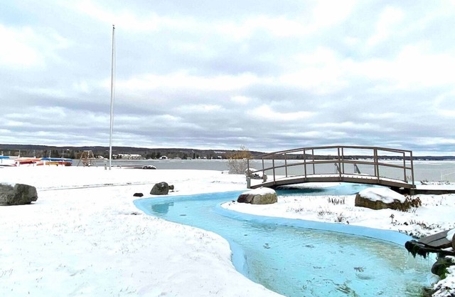 Crooked Lake Waterfront Condo | Sleeps 2