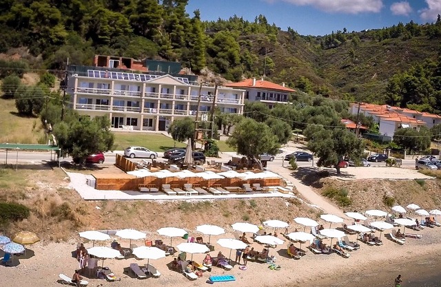 Crown Hotel