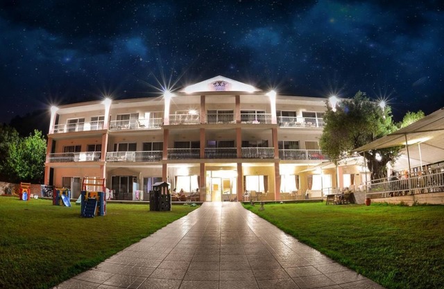 Crown Hotel
