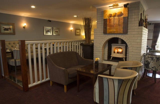 Crown Lodge Hotel