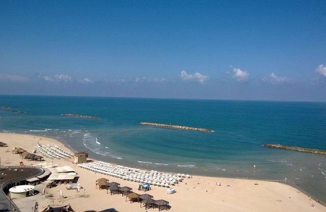 Crowne Plaza Tel Aviv Beach by IHG