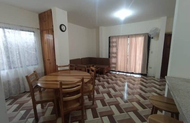 Acogedor apartamento amoblado (150m. de la playa)