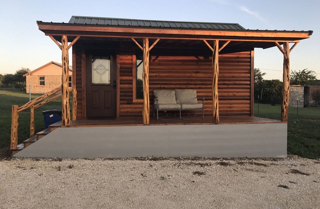 Crooked Creek Cabin 3