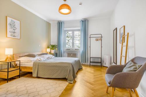 cruwzo I Spacious 3 BR with WiFi Kitchen Games