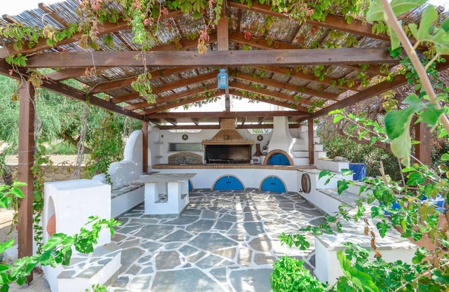 Crystal Naxos 1 Studios at Mikri Vigla