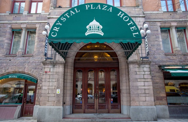 Crystal Plaza Hotel