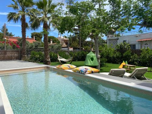 Crystal Private Pool House