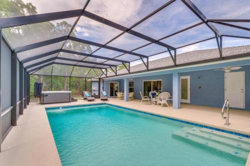 Crystal River Home with Lanai and Hot Tub