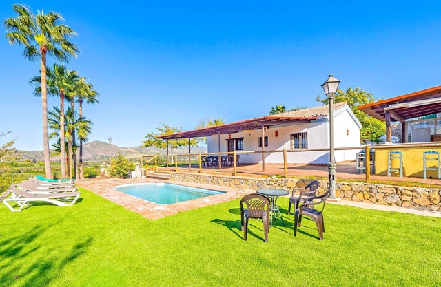 Cubo's Casa Rural Las Berrocalas / piscina privada / BBQ / wifi gratis