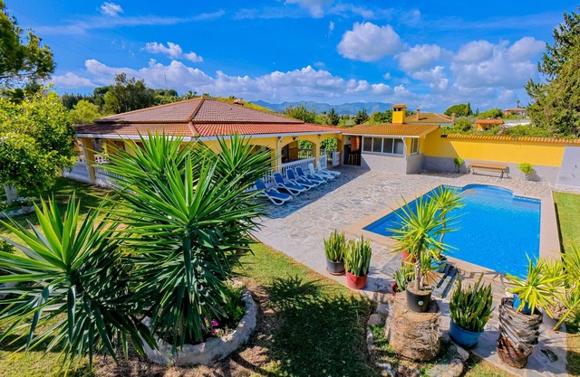 Cubo's Finca Megan / piscina privada / wifi gratis / aire acondicionado