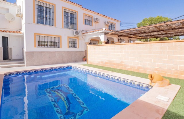 Cubo's Villa Paraiso / wifi gratis / aire acondicionado / piscina privada