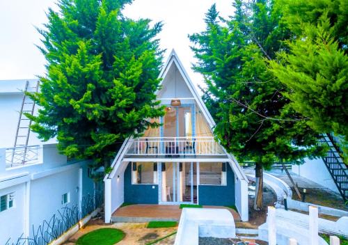 Cucuu Nest Villa Coonoor by VOYE HOMES