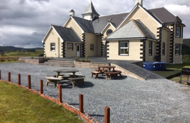 Cumnock Knowes Holiday retreat