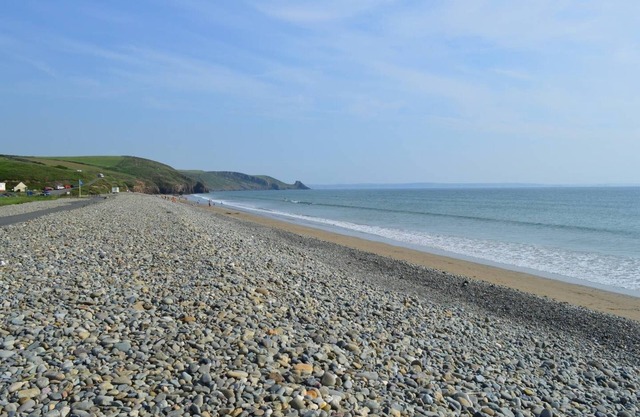 Curlew Cottage - vistas al mar, bañera de hidromasaje, a pie de playa