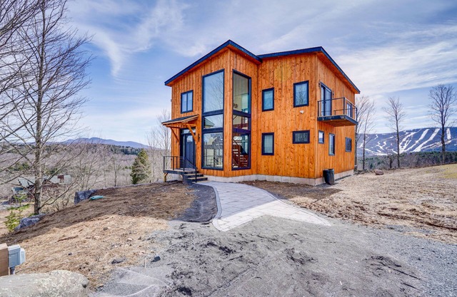Custom Windham Mtn Villa w/ Pool, Theater & Views!