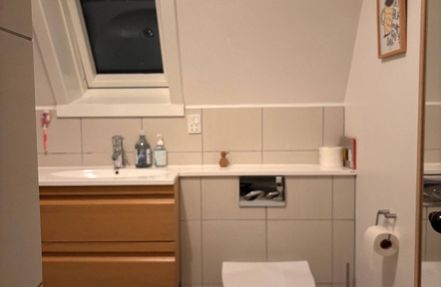 Cute and authentic 4-bedroom townhouse