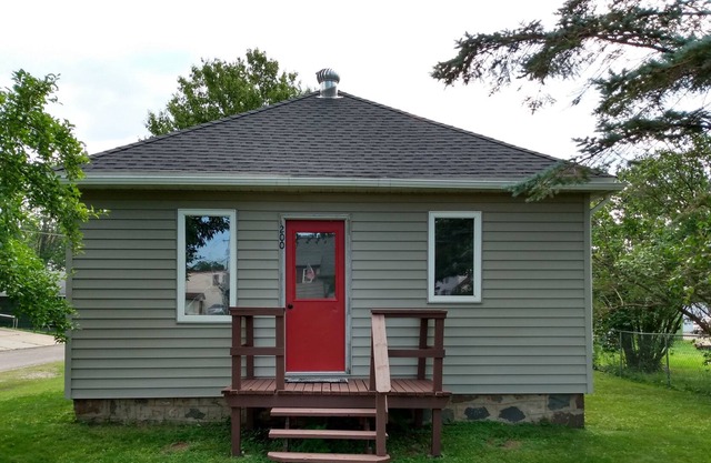 Cute and cozy two bedroom/one bath home