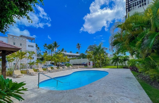 Cute Apartment Only Steps From the Beach