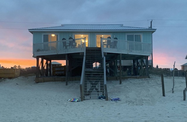 Cute Bungalow w/small pool! Absolutely Beach Front!