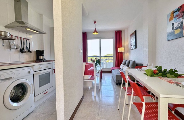 Dúplex primera línea con piscina, tenis y vistas al mar La Arena 4607