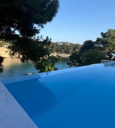 D & A Land luxury house