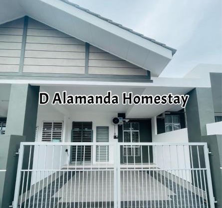 D Alamanda Islam Homestay