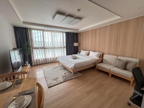 D'heights L5 Condo