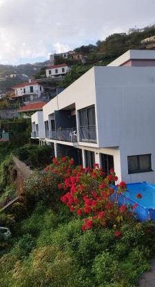 D Henriques House