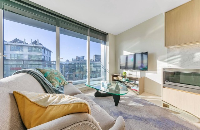 D55 - One bedroom apartment at Avenue One!