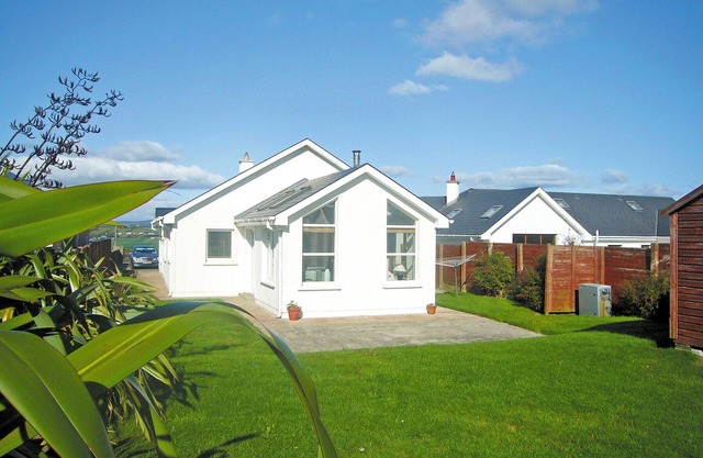 Dacha (TR1) Holiday Home