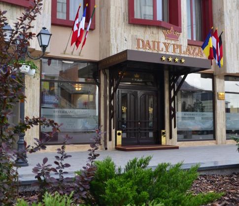 Daily Plaza Hotel